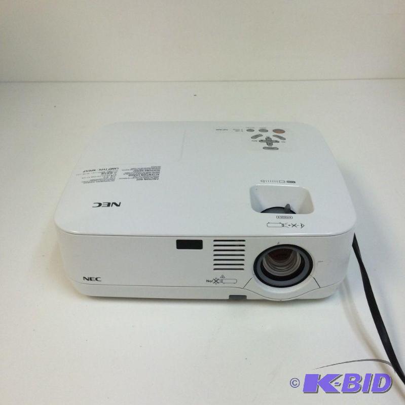 NEC NP300 LCD Projector Tested and Fully Fun...