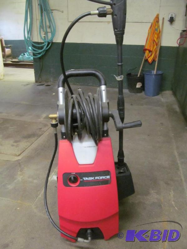 Pressure washer