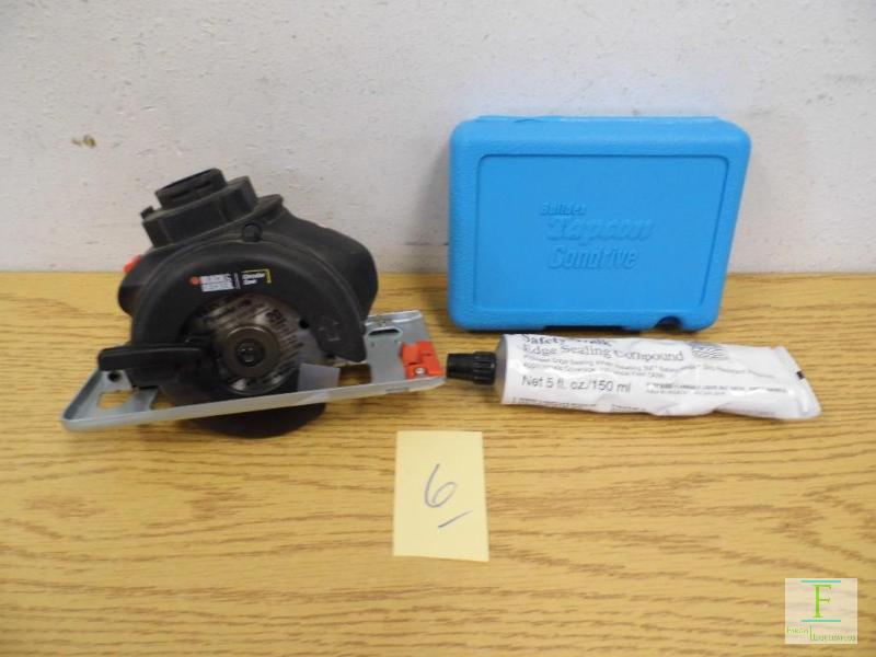 Black & Decker Saw