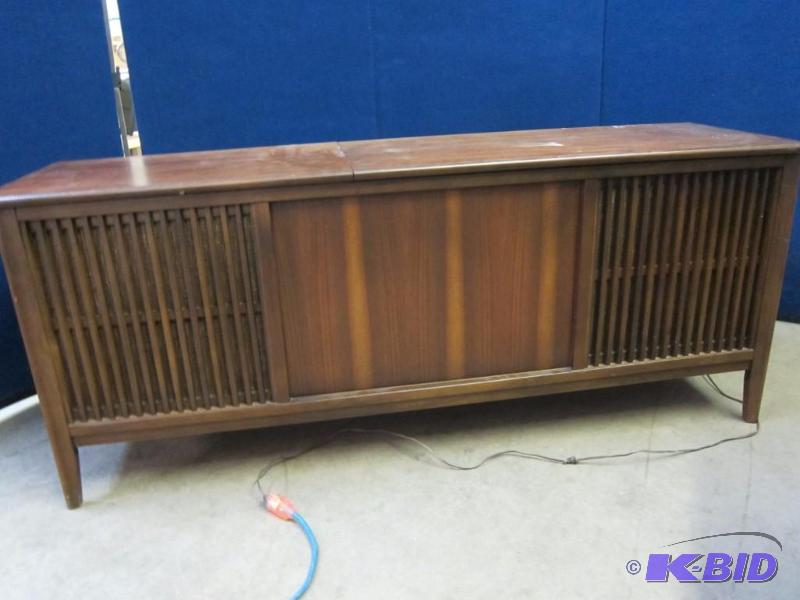 Stereo Console