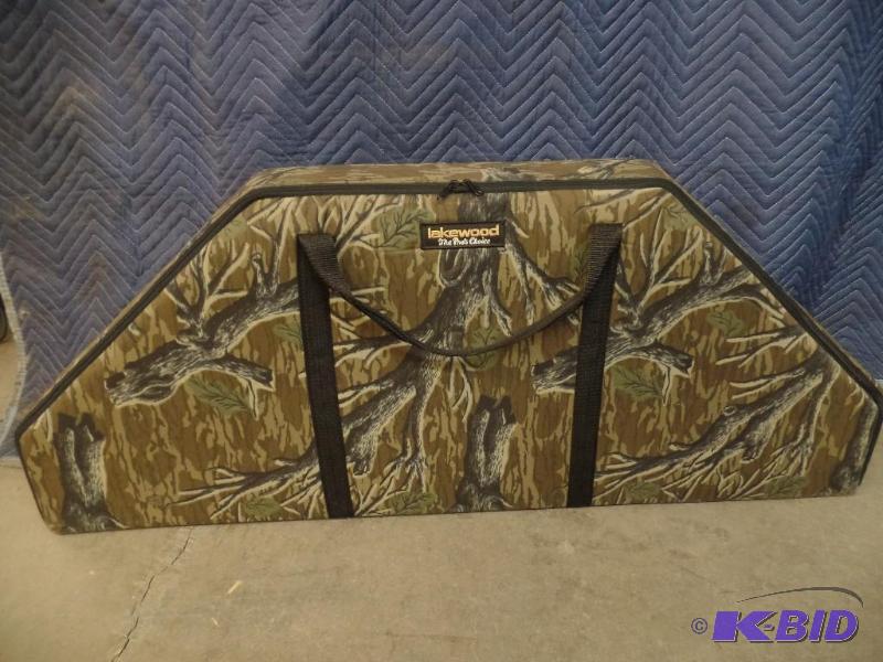 Hard-Sided Bow Case