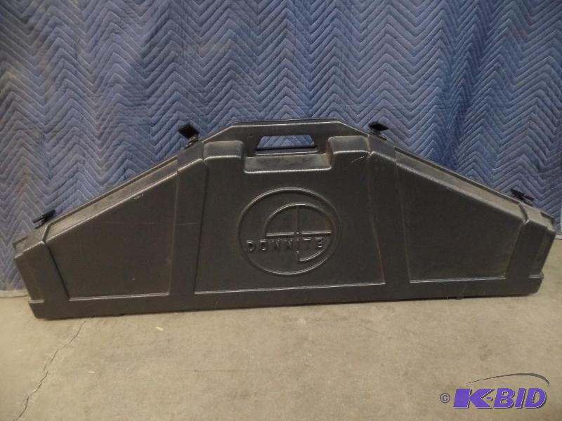 Hard-Sided Bow Case