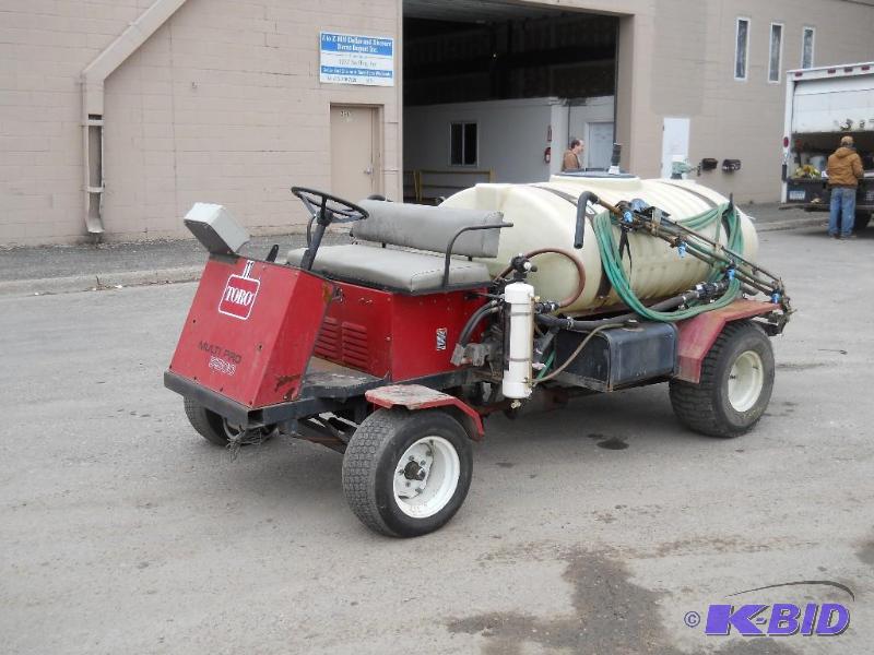 lot 3 image: Toro Multi Pro 5200 Boom Sprayer. Works. 18.