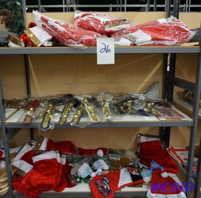 lot 26 image: 1 Lot of Assorted Christmas Accessories and D...