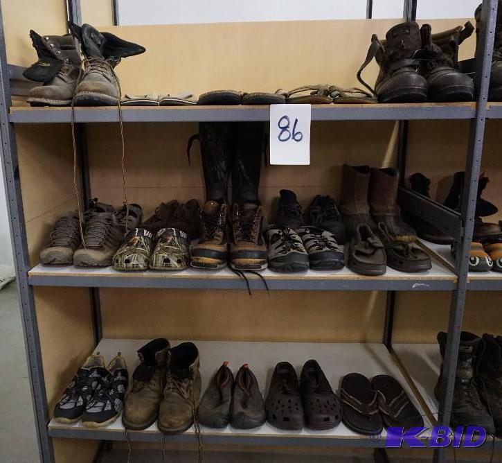lot 86 image: 1 Lot of Assorted Shoes and Boots in Various ...