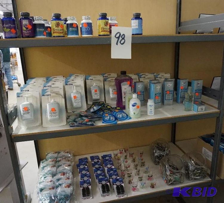 lot 98 image: 1 Lot of Cosmetic Products, Lotions, Clips an...