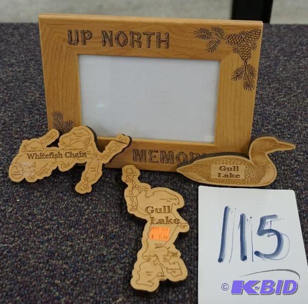lot 115 image: Up North Themed Picture Frame With Refrigerat...
