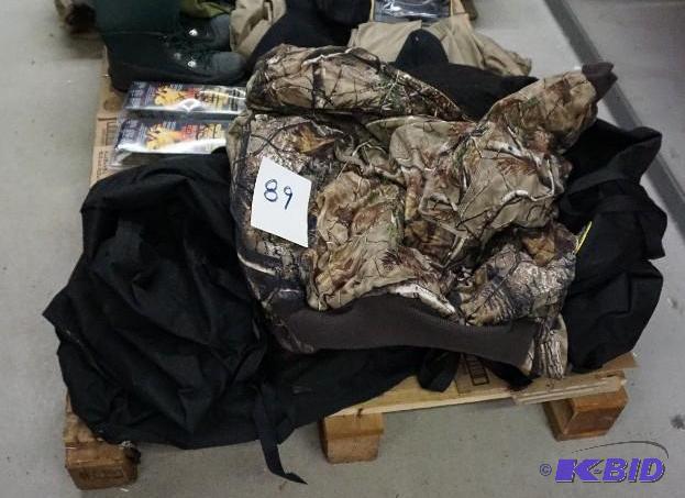 lot 89 image: Lot of Assorted Outdoor Gear Including Camo S...