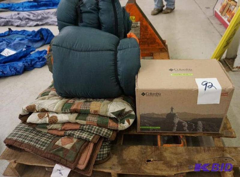 lot 92 image: 1 Lot of Assorted Sleeping Bags and Outdoor T...