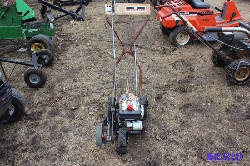 lot 13 image: Walkway Trimmer