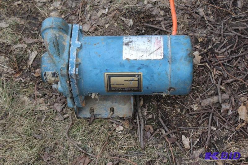 lot 22 image: 220v Electric Pump ...