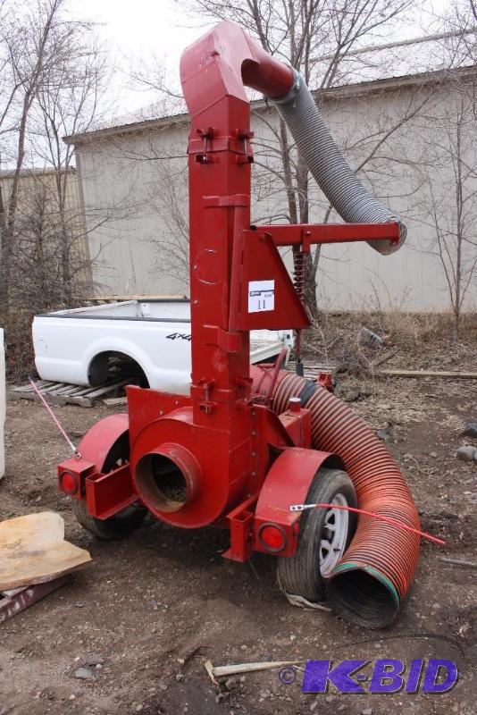 Giant Vac Mfg. Inc. Truck Loader Vacuum Model No. 2501 Serial 250120 Kohler Command 20 Engine.