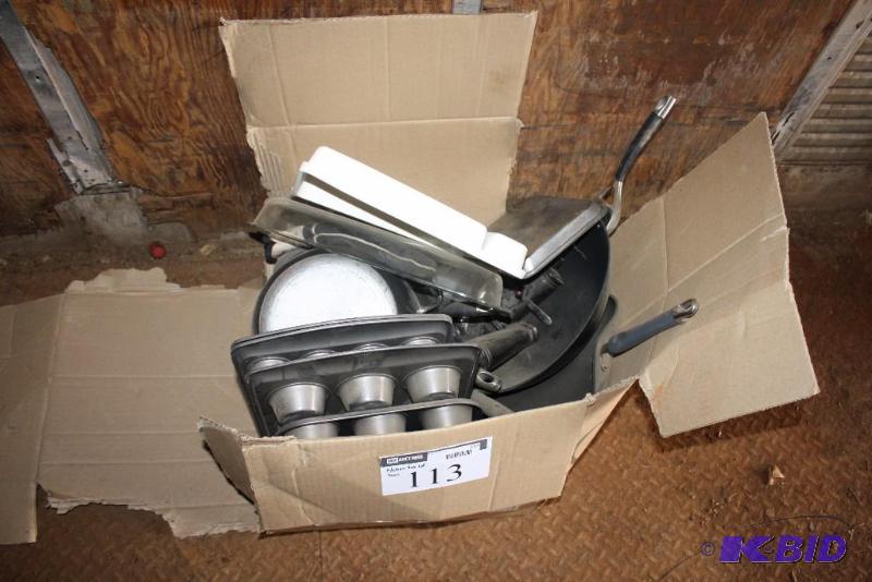 Kitchen Box Lot Including Cooking Pans Baking Trays Pyrex Dish And More.