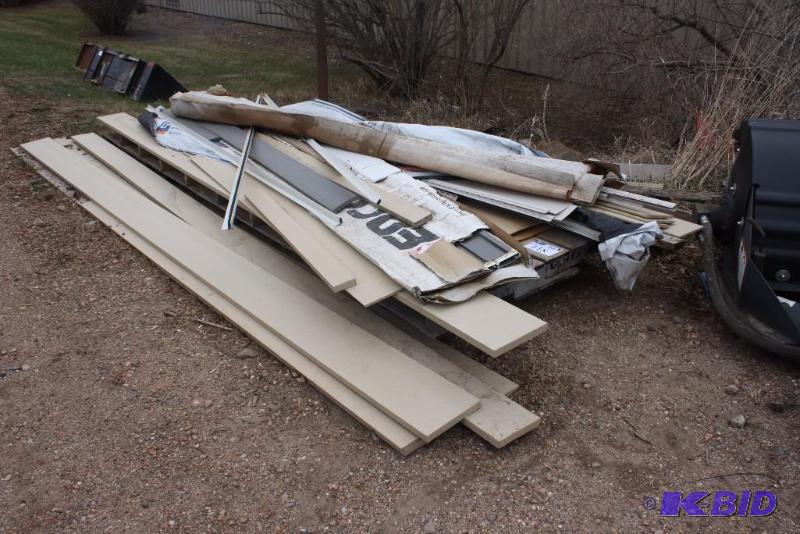 Siding Lot Does Not Include Pallet.