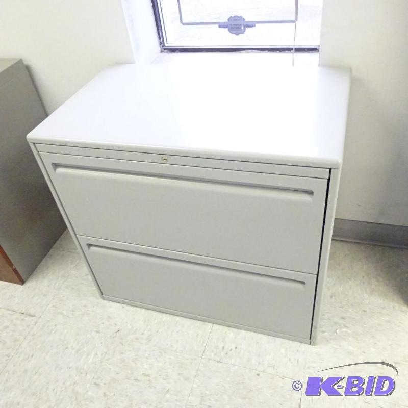 30&quot Metal 2 Drawer Lateral File. No Key...