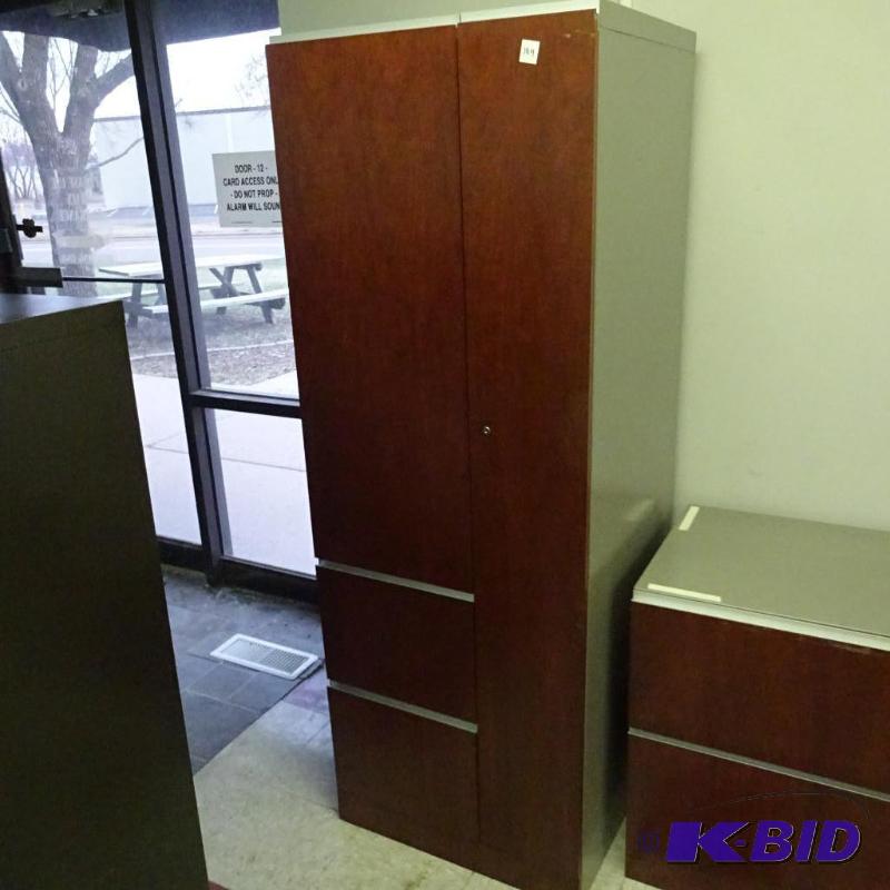 Personal Cabinet, 2 File Drawers hanging Clos...