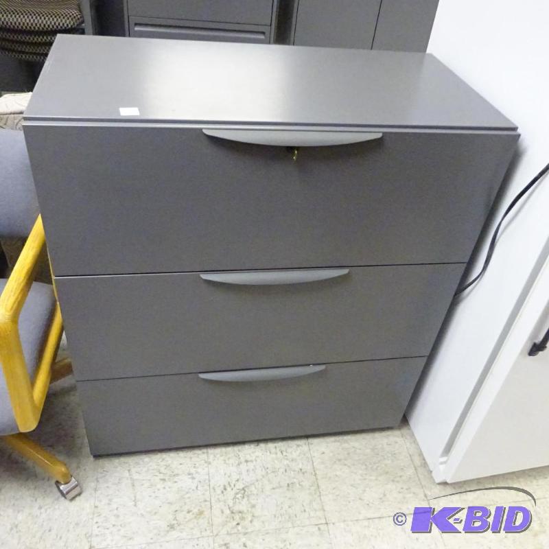 36&quot Metal 3 Drawer Lateral File Has Lock...