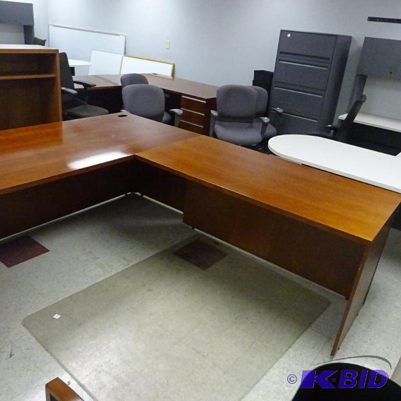 U Shaped Wood Desk 2 Piece 96 X72...