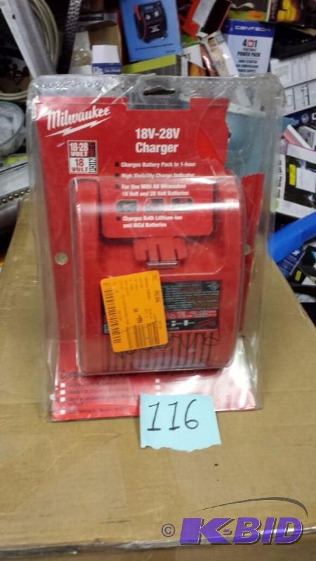 Milwaukee 18V - 28V Battery Charger