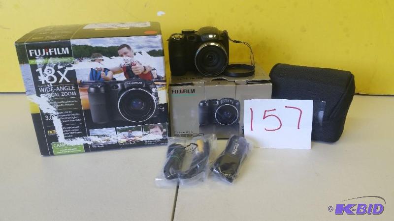 Fujifilm 18X Camera