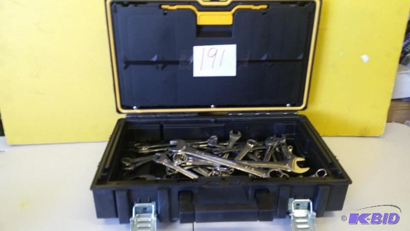 Lot of 35 Wrenchs