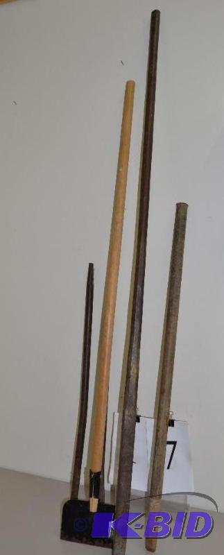 lot 17 image: Ice chisels and metal poles