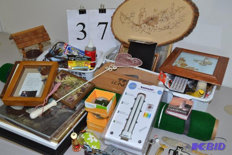 lot 37 image: Crafting supplies