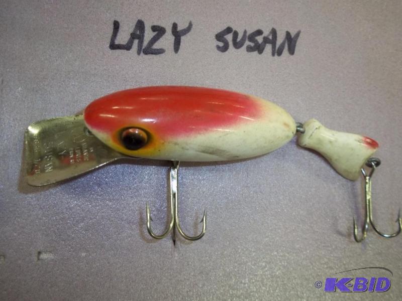 lot 104 image: Vintage Lazy Susan lure see photos for size a...