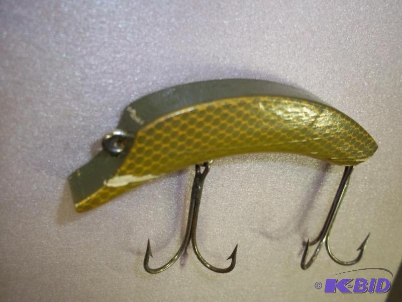 lot 134 image: Vintage Bronzgreen lure see photos for size ...