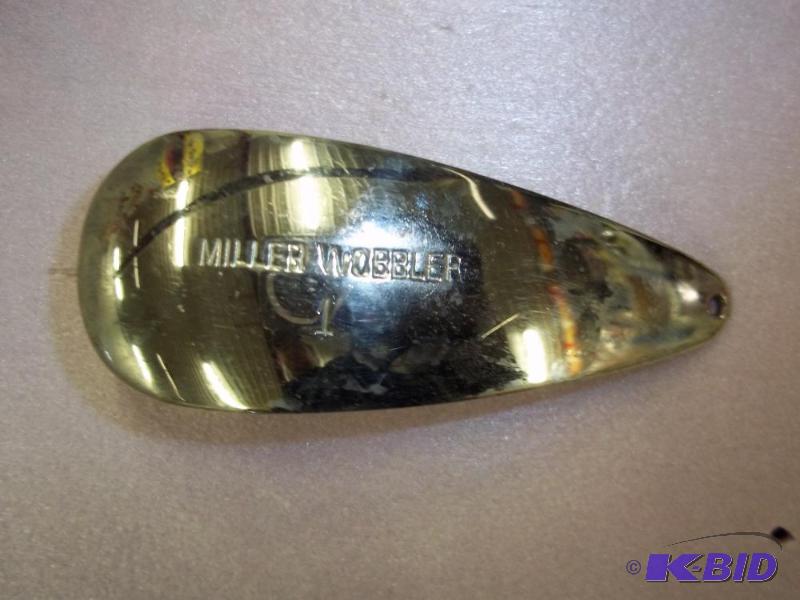 lot 157 image: Vintage Miller Wobbler lure see photos for si...