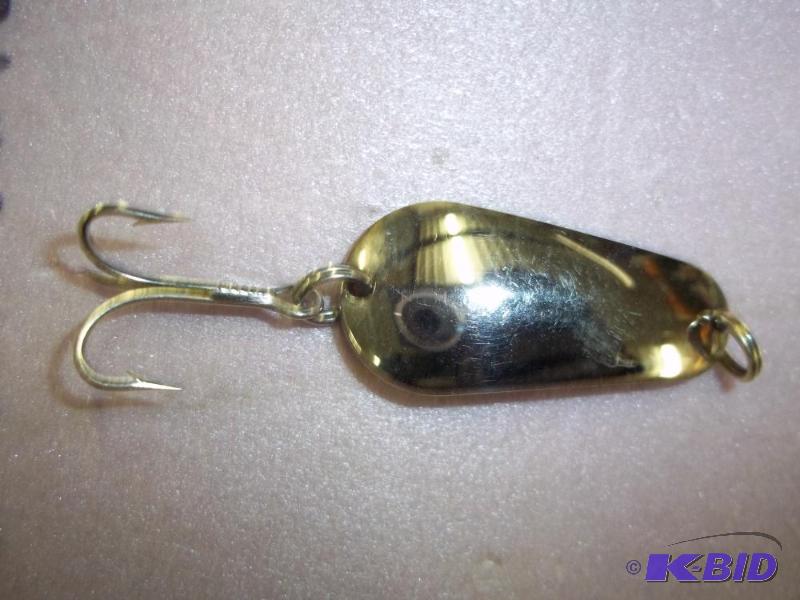 lot 160 image: Vintage Wob-l-rite lure see photos for size a...