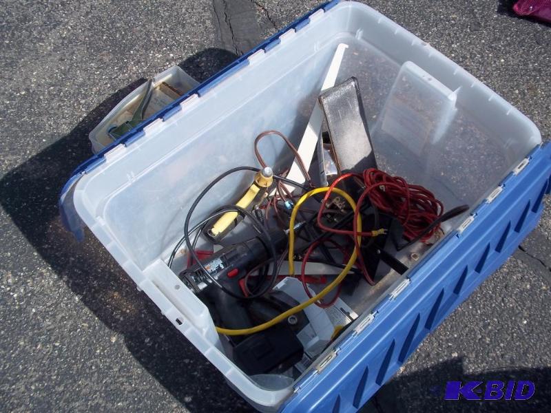 lot 197 image: Tub with assorted tools and hardware see phot...