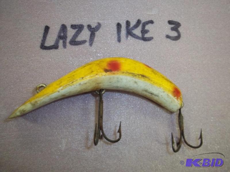 lot 54 image: Vintage Yellow Lazy Ike 3 lure see photos for...