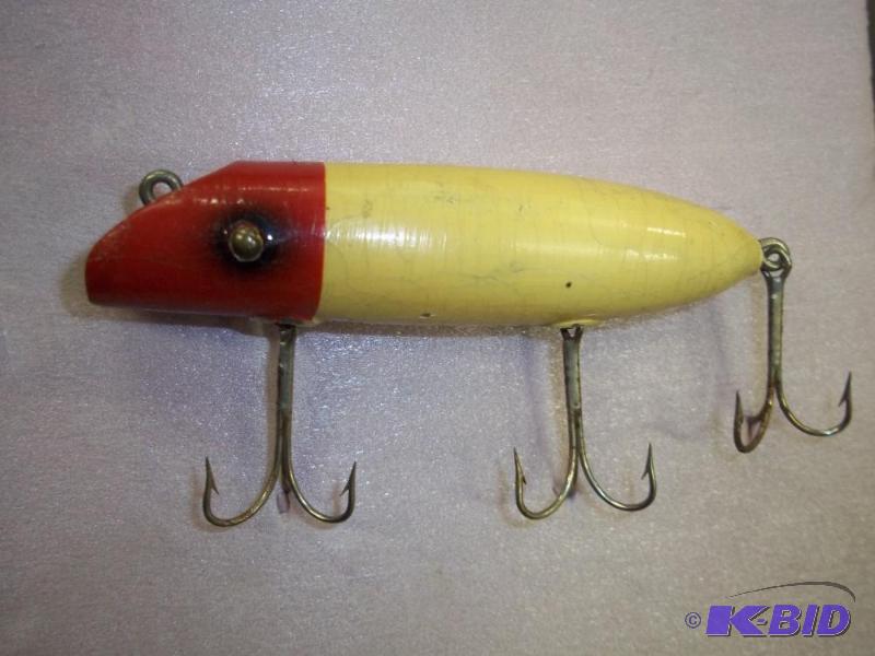 lot 81 image: Vintage Red  White lure see photos for size ...