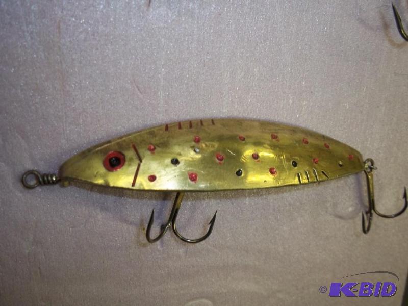 lot 92 image: Vintage Flash  Spoon lure see photos for siz...
