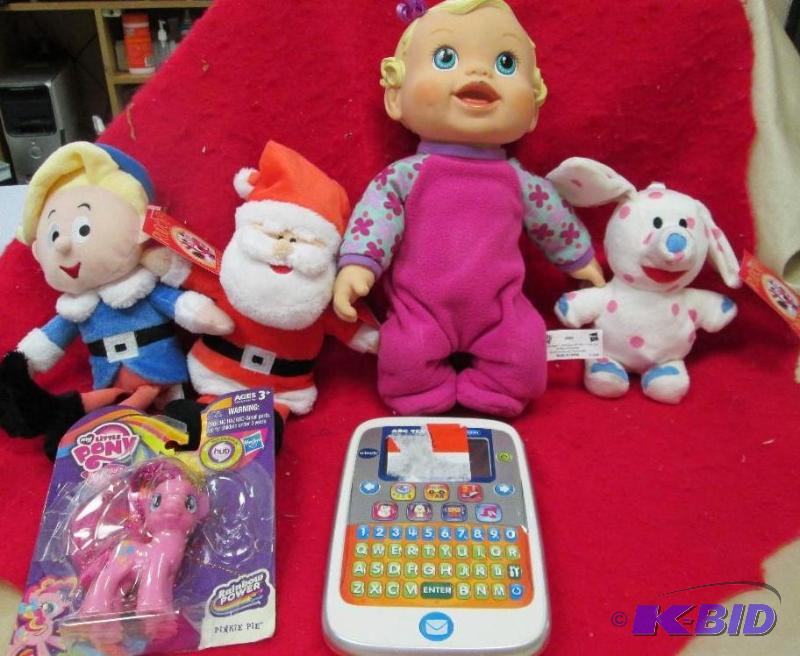 lot 120 image: Assortment of toys...