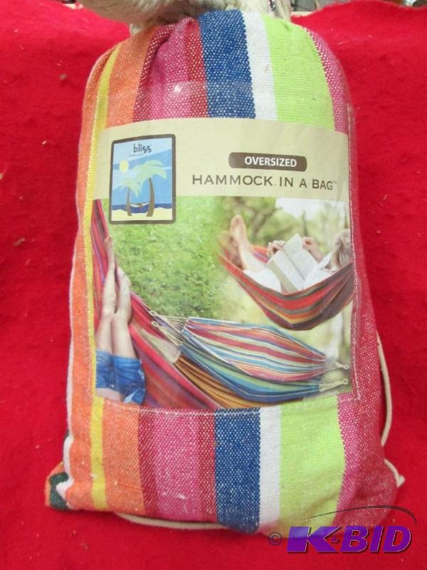 lot 129 image: Oversized Hammock in a bag 65" L X 60&q...
