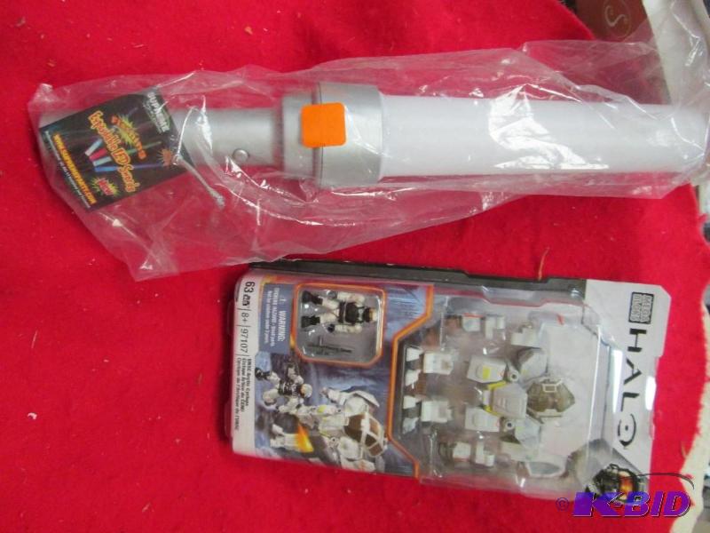 lot 217 image: Mega Bloks Halo, and supreme flashing expanda...