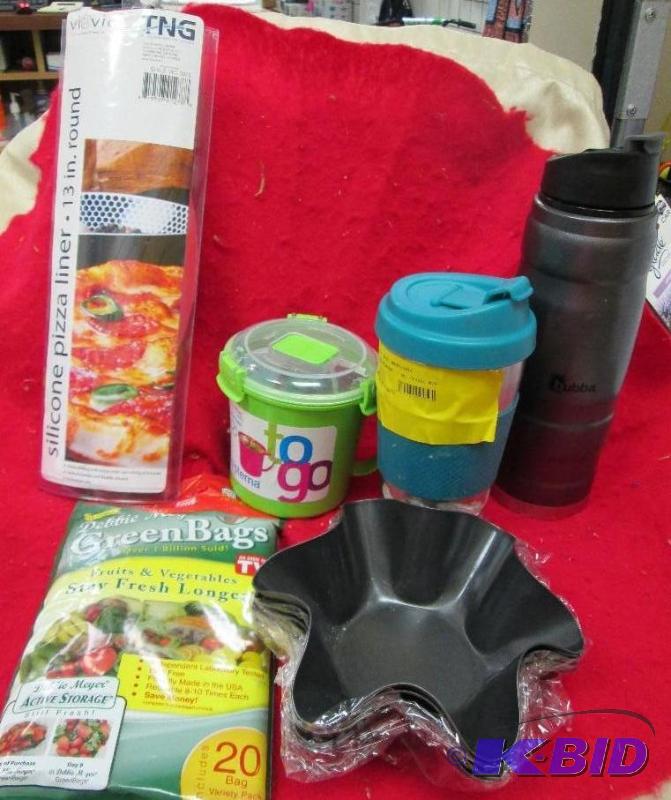 lot 242 image: Silicone pizza linet 13 in round, soup mug, D...