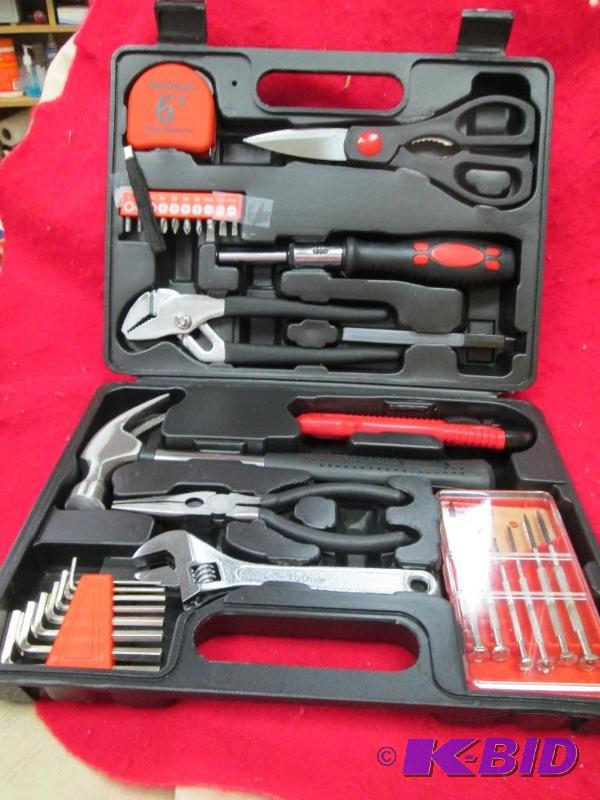 lot 244 image: Tool set...