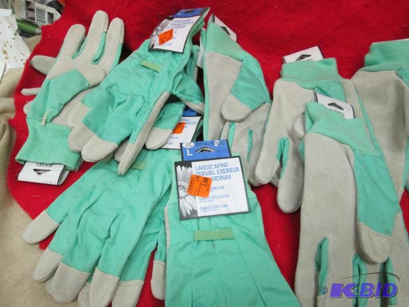lot 246 image: Qty 8 pairs of landscaping gloves...