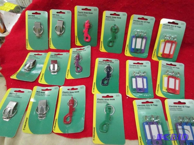 lot 283 image: Qty 18 Belt hook, Plastic snap hook and flexi...