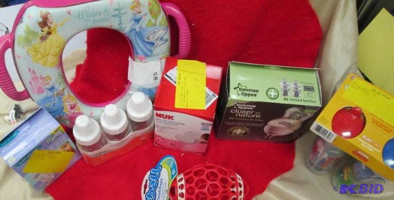 lot 29 image: Lansinoh Breast milk large bags, Evenflo clas...