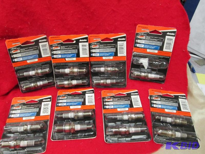 lot 69 image: Qty 8 pkg of lite XP xtreme performance iridi...