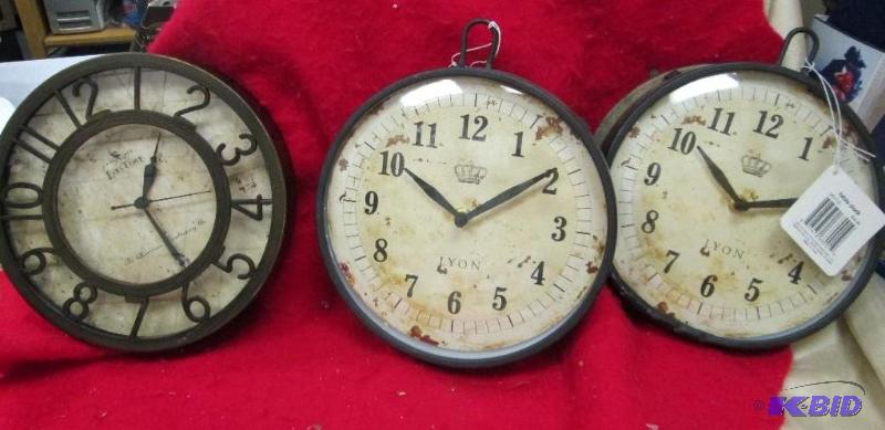 lot 77 image: Qty 2 table clocks and First time clock...