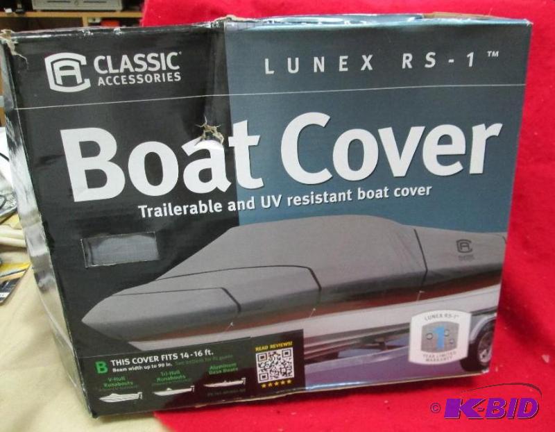 lot 78 image: Classic Accessories Lunex RS-1 Boat Cover Tra...