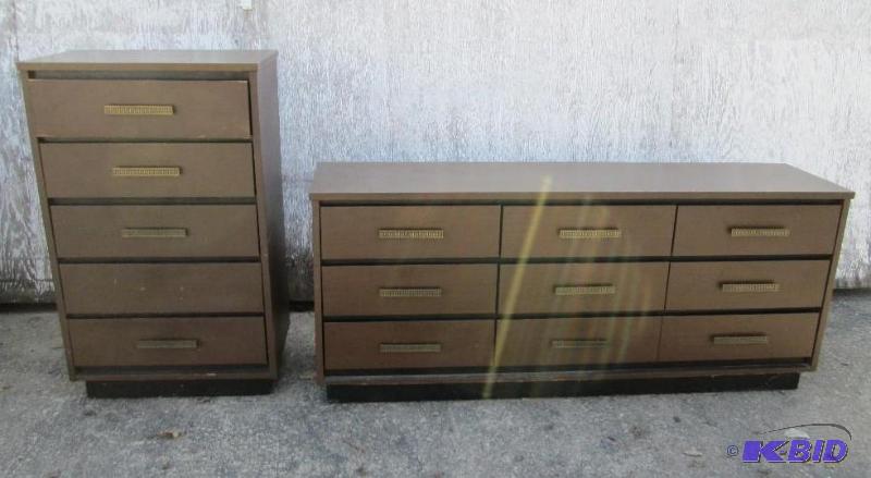 Pair of bedroom drawer chests, 17.5 x 27 &quo...