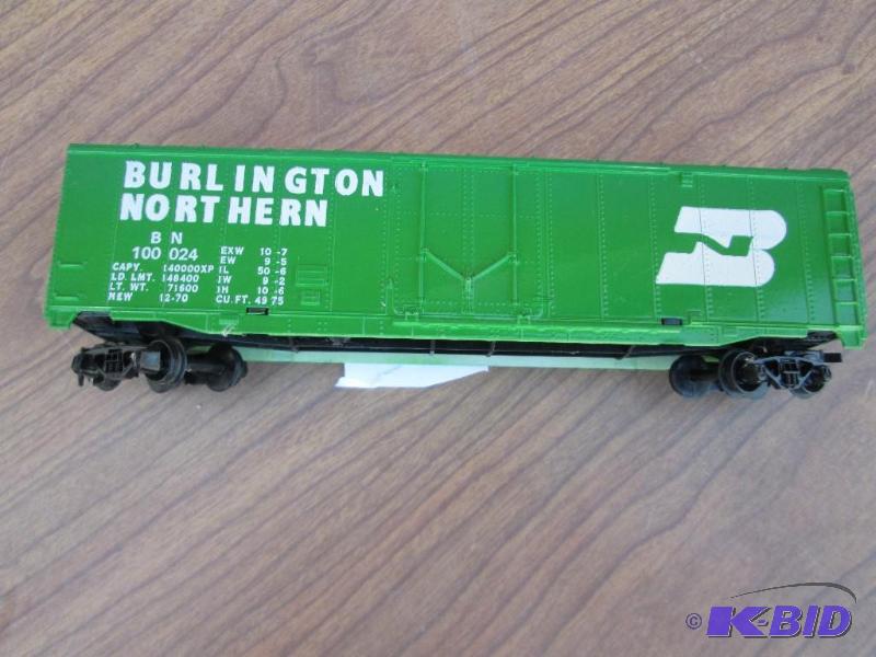 Tyco Burlington Northern train car...