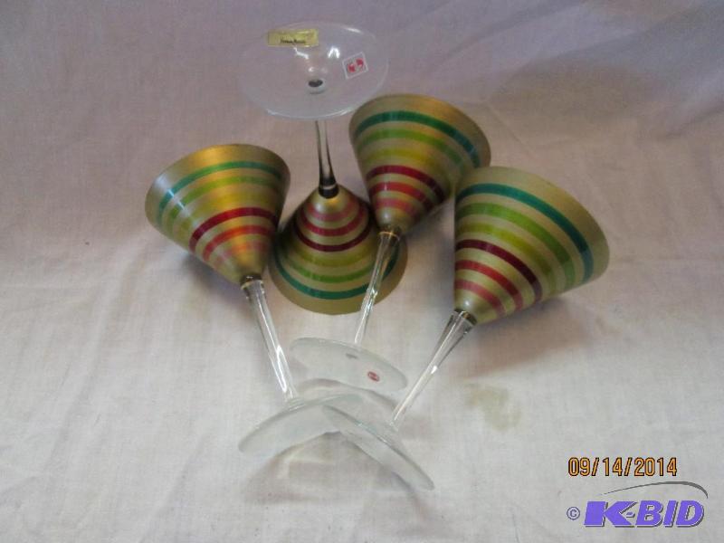Fancy drink glass set...