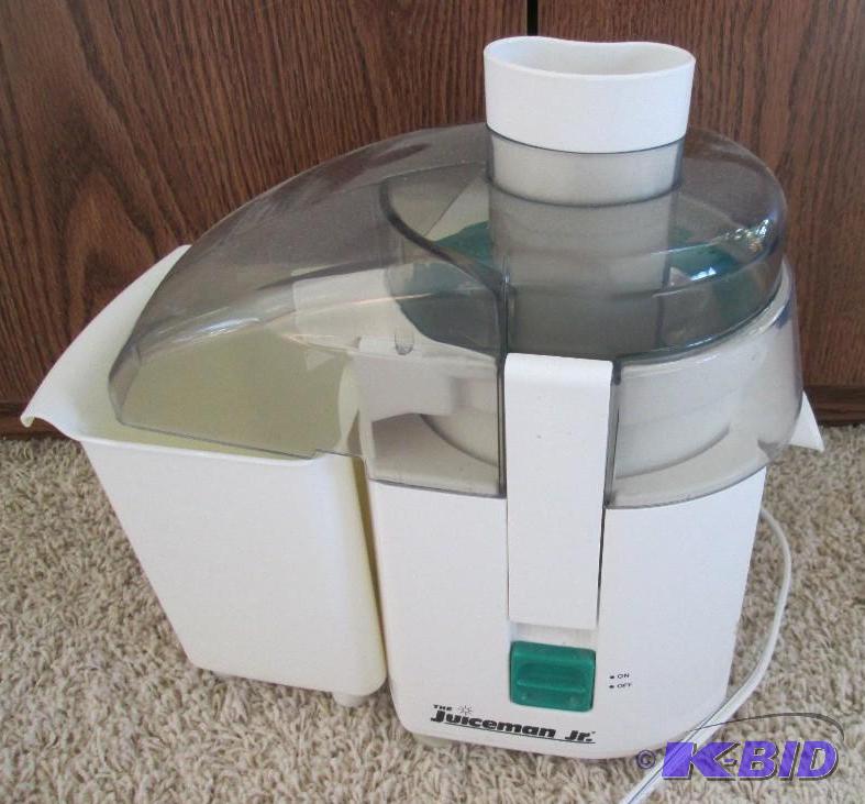 The Juiceman Jr juice extractor. Very clean a...